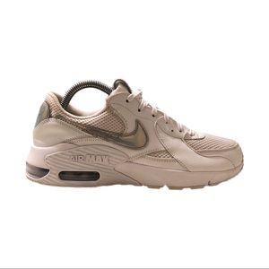Nike Air Max Excee Women’s Sneaker Size 9